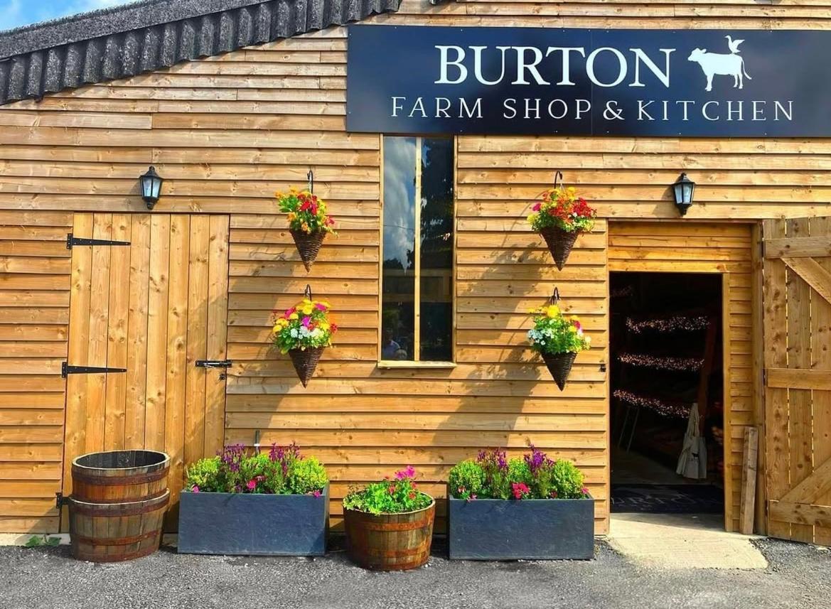 Mulberry House Farm Mulberry Lodge 치펜햄 외부 사진